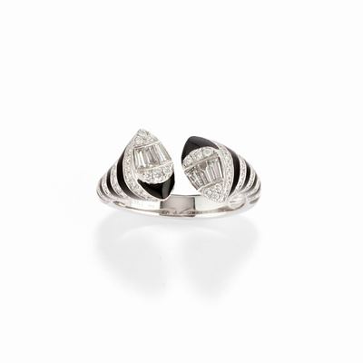 Anello in oro bianco 18k con smalto nero e diamanti