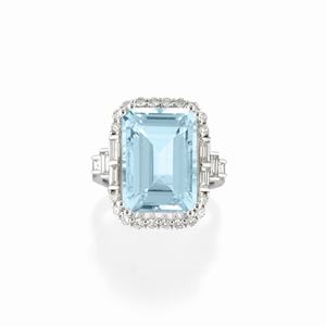 Aquamarine ring