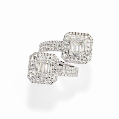 Anello in oro bianco 18k con diamanti taglio baguette e brillante, ct 3,22