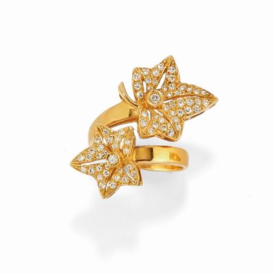 Anello in oro giallo 18k con diamanti a taglio brillante