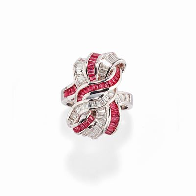Anello in platino con rubini e diamanti