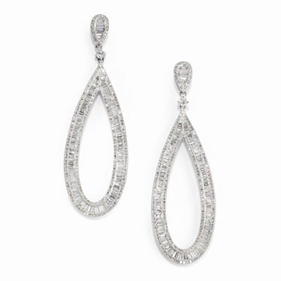 Orecchini pendenti in oro bianco 18k con diamanti