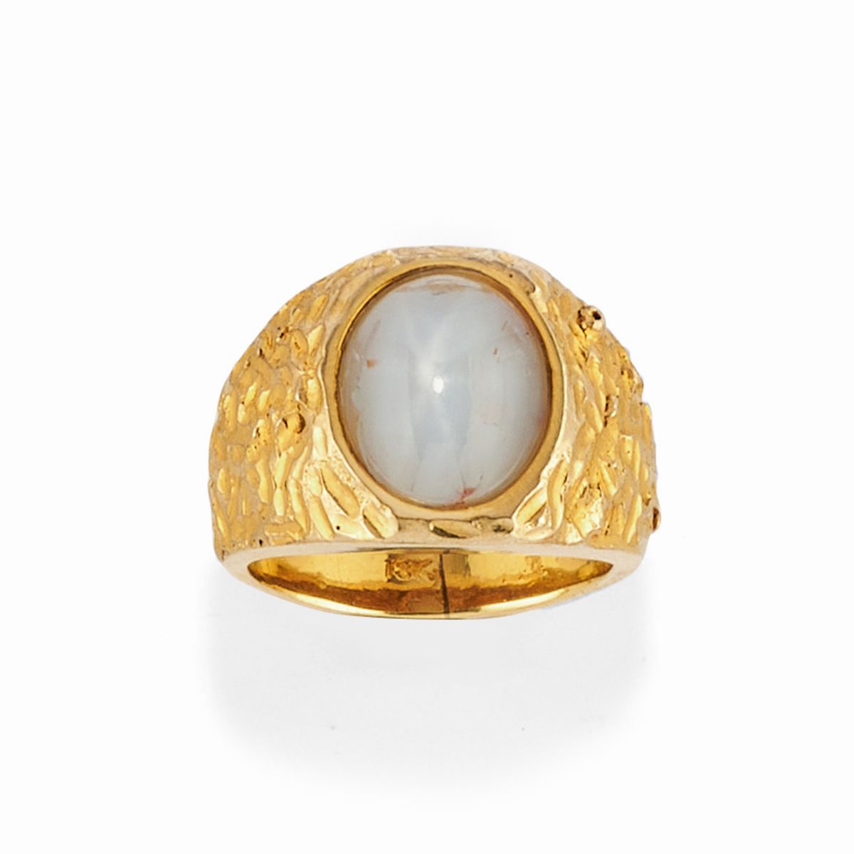 Due anelli in oro giallo 18k con calcedonio e topazio azzurro