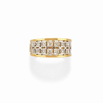 Anello in oro bicolore 18k con diamanti taglio huit-huit