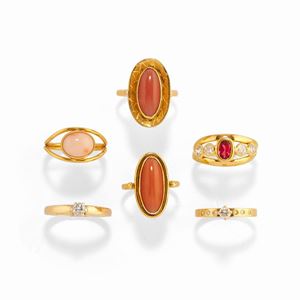 Six rings with coral, diamonds and synthetic stones