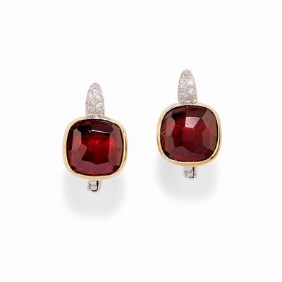 Orecchini in oro bicolore 18k con granati e diamanti taglio brillante, collezione "Sherazade"