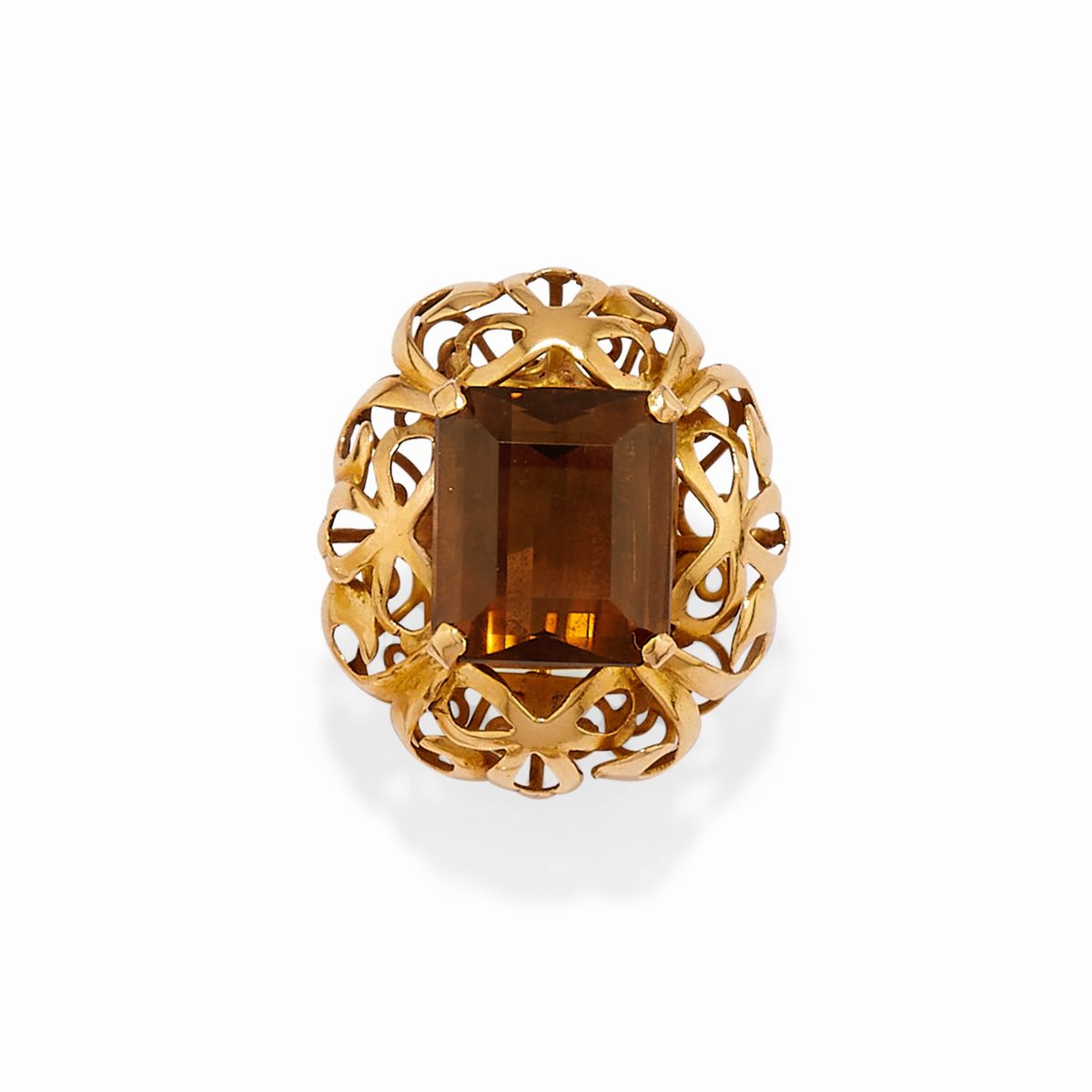 Due spille in oro giallo 18k con corallo bianco e topazio