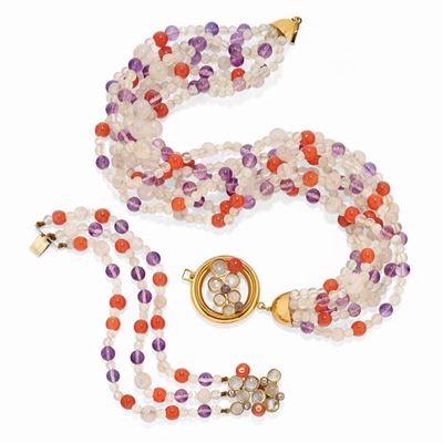 Demi parure, bracciale a tre fili e collana a sette fili in oro giallo 18k con pietre di colore