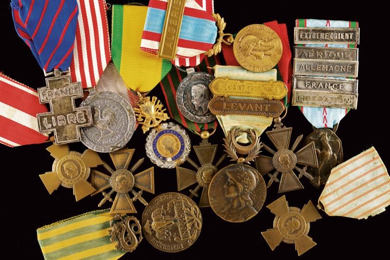 Piccola Collezione di Tredici Medaglie