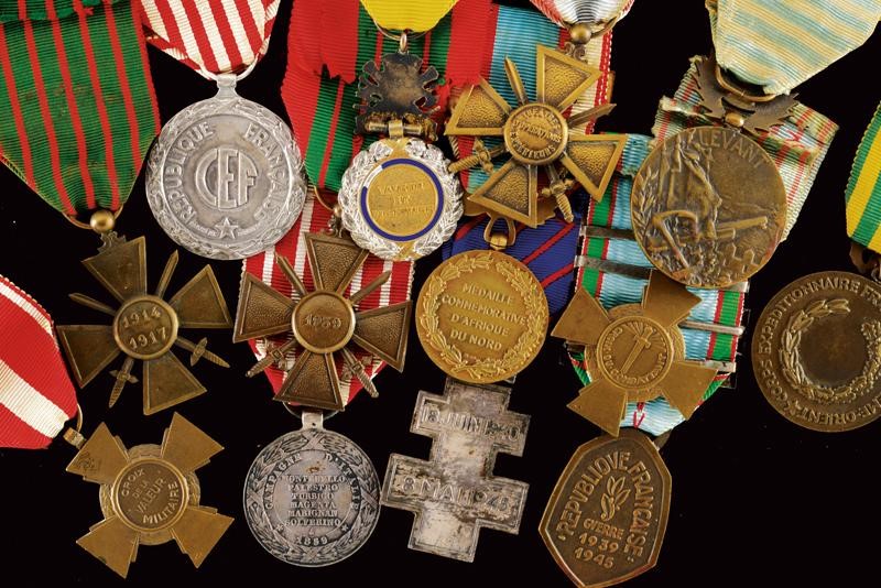 Piccola Collezione di Tredici Medaglie