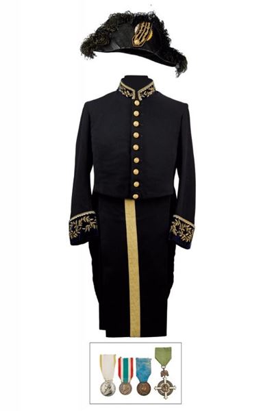 Uniforme da Cameriere Segreto con Decorazioni