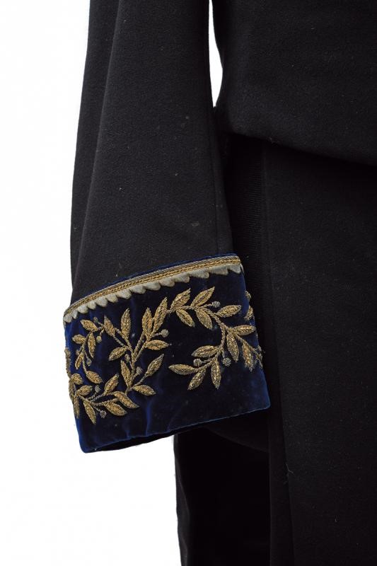 Uniforme da Cameriere Segreto con Decorazioni