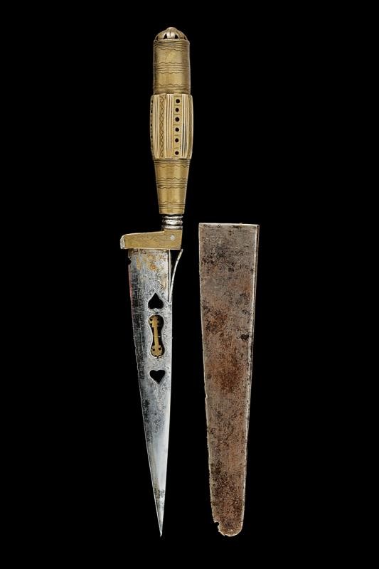 Pugnale con Fodero a Lama di Coltello