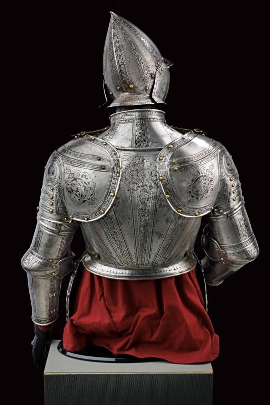 Elegante Corsaletto alla Pisana da Uomo D'arme