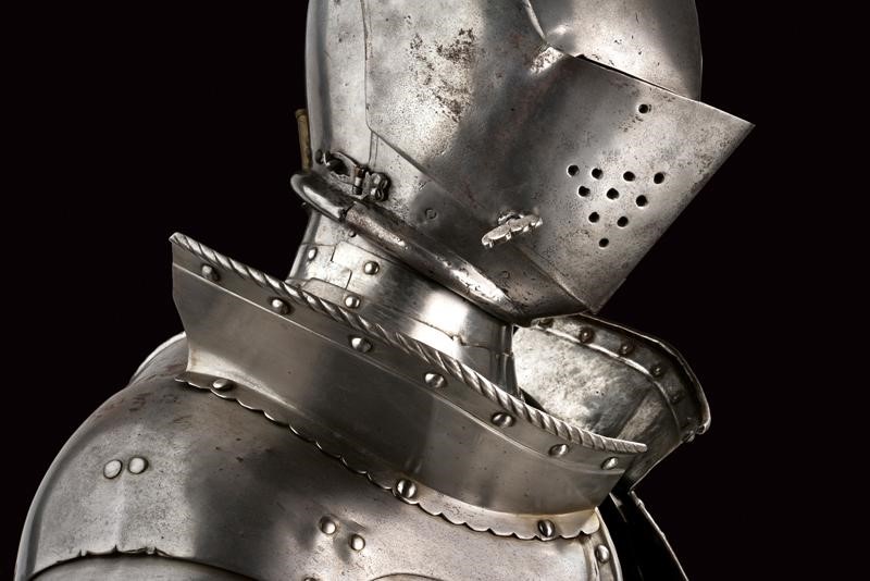 Importante Armatura da Uomo D'arme