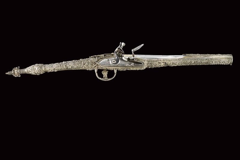 Eccezionale Pistola a Pietra Focaia in Stile Roka in Argento