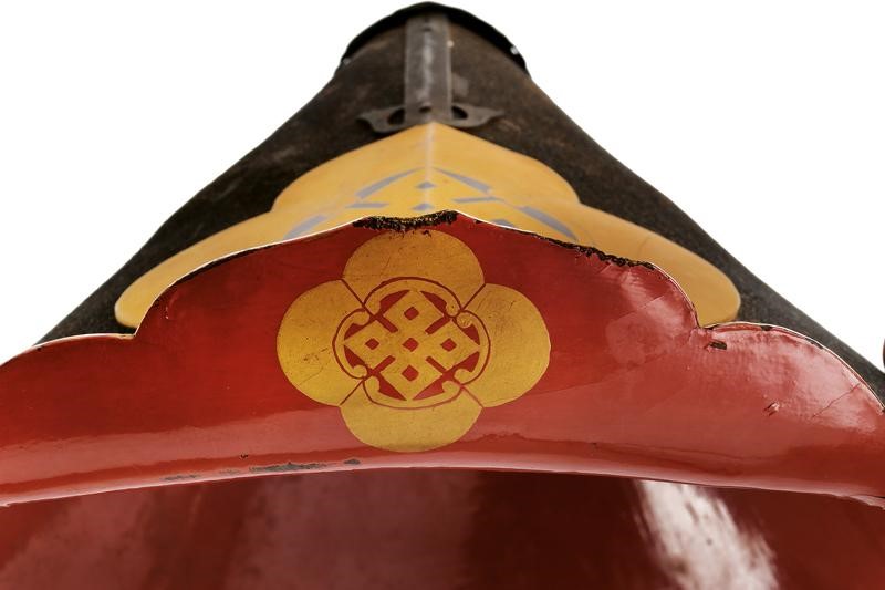 Inusuale Jingasa per un Capo dei Tiratori Tenegashima con Umebachi-mon