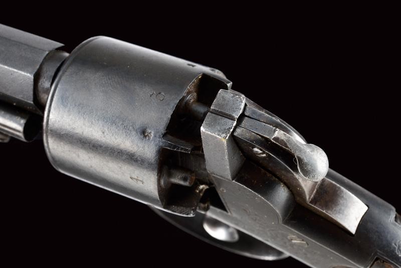 Raro Revolver a Luminello