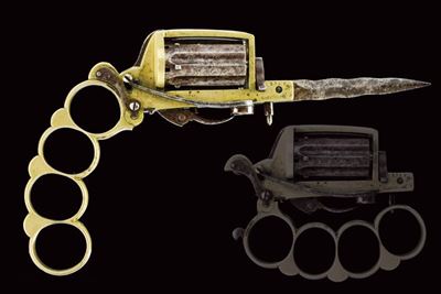 Raro Revolver Apache a Spillo di Dolne