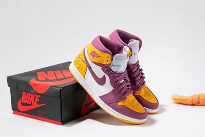 Jordan 1 Retro High OG Brotherhood autografate con dedica, Taglia EUR 45, 2022