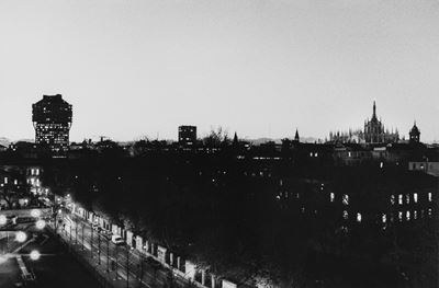Senza Titolo (milano)