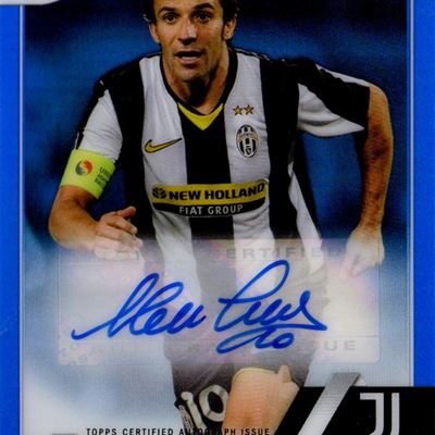 Card autografata Topps Chrome UEFA True Blue Refractor 101/150