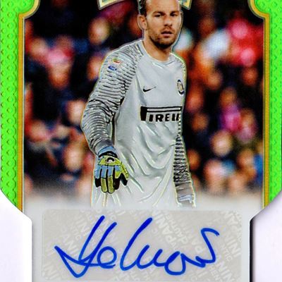 Card autografata Panini Select Neon Green Prizm 45/49