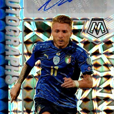 Card autografata Panini Mosaic FIFA Road to World Cup, 2021