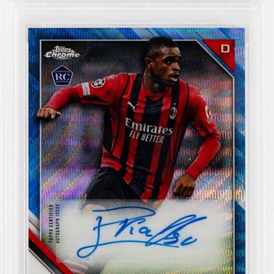 Card autografata Topps Chrome UCL Orange Blu Wave con certificazione PSA