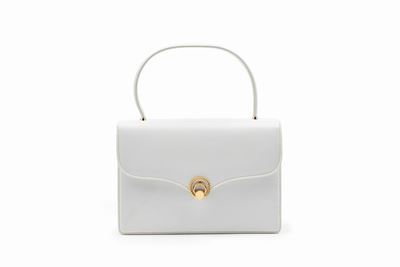 Borsa in pelle color panna con dettagli in metallo dorato, Anni '60