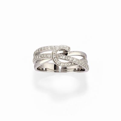 Anello con diamanti, oro bianco 18k, tre file con diamanti taglio brillante