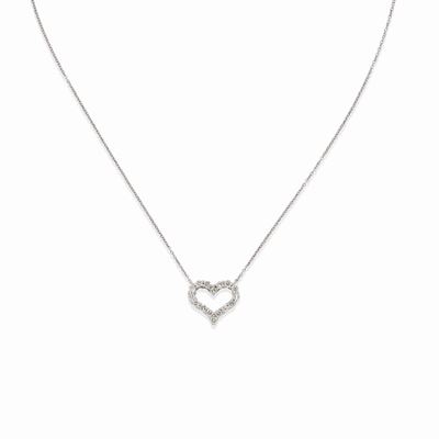 Collana in platino con pendente a forma di cuore decorato con diamanti