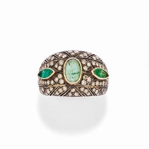 Emerald ring
