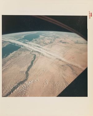 Gemini XII Earth sky view