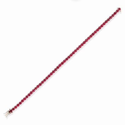 Bracciale tennis in oro bianco 18k con rubini Burma, 10,36 ct