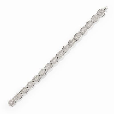 Bracciale in oro bianco 18k con maglie ovali diamantate e pietre sintetiche