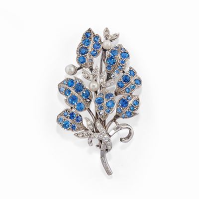 Spilla con zaffiri Montana e diamanti, oro bianco 18k
