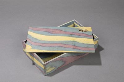 Scatola in legno verniciato