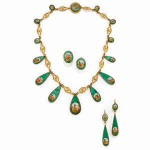 Demi parure in metallo dorato e micromosaici 