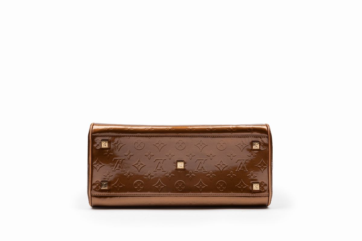 Louis Vuitton - Borsa Tompkins, in vernis color bronzo con doppi manici