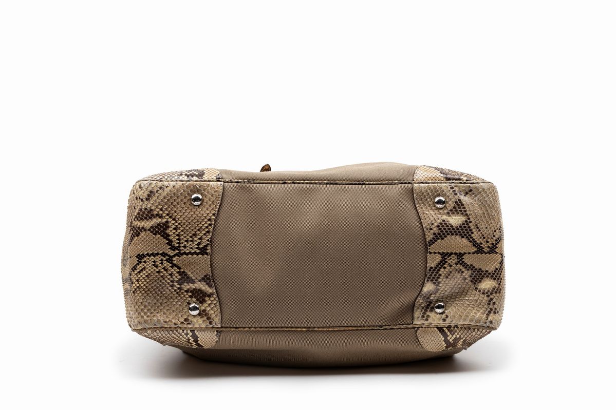 Prada - Borsa in tela color kaki con manici in pelle esotica