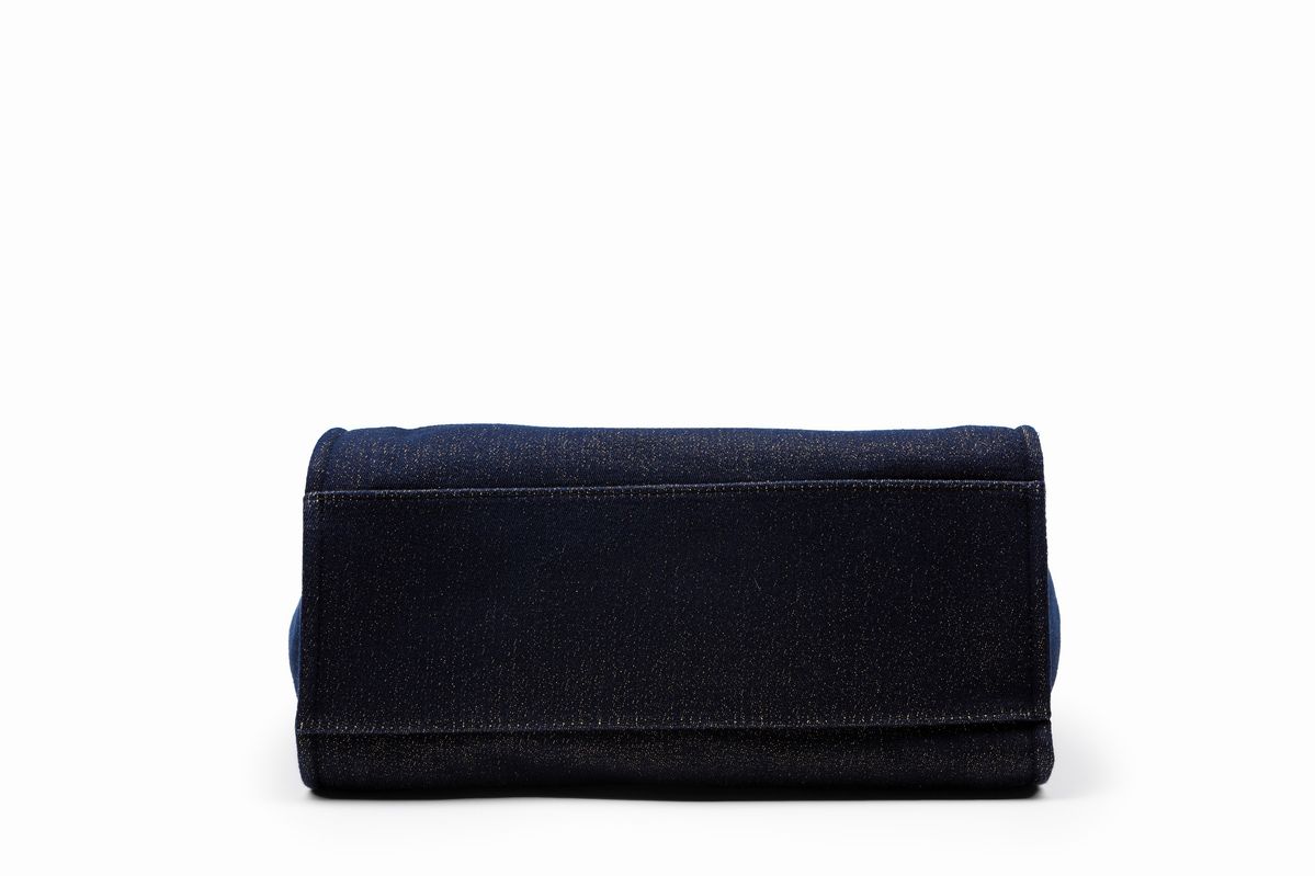 Chanel - Borsa Deauville, tessuto laminato blu scuro e oro, 2019
