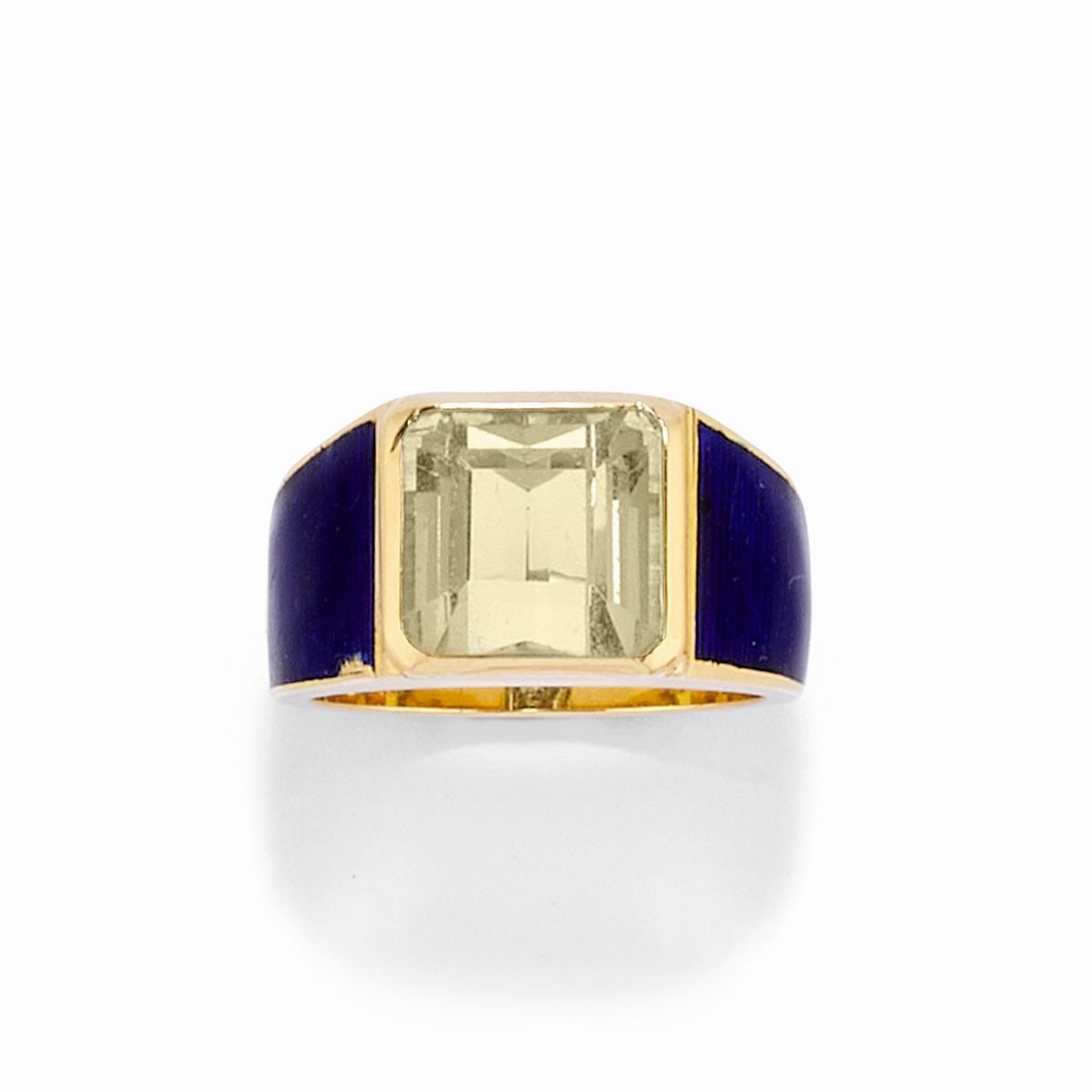 Due anelli in oro giallo 18k con smalto blu, quarzo e diamante