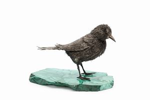 Scultura raffigurante passero su supporto in malachite