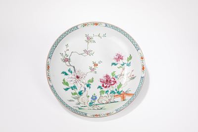 Cina, Piatto in porcellana Famiglia Rosa, XVIII secolo