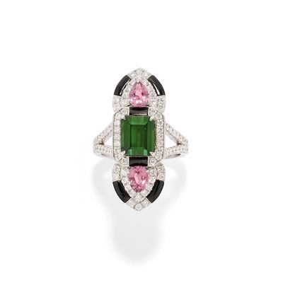 Anello in platino con tormaline rosa e verde, diamanti e onice