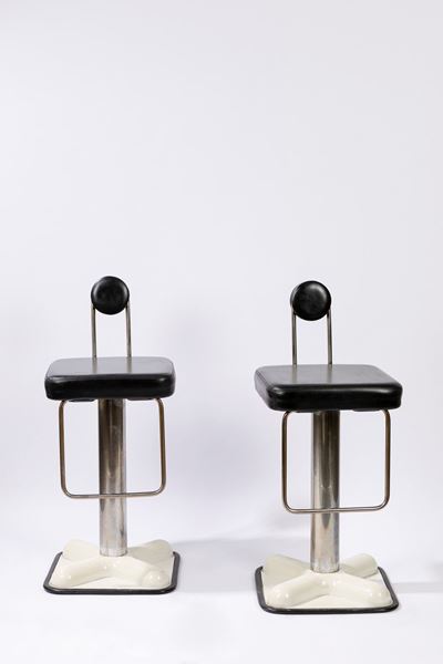 Birillo, coppia di sedie in fiberglass e acciaio, 1971