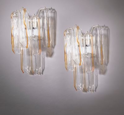 Coppia di appliques in vetro soffiato e metallo verniciato bianco