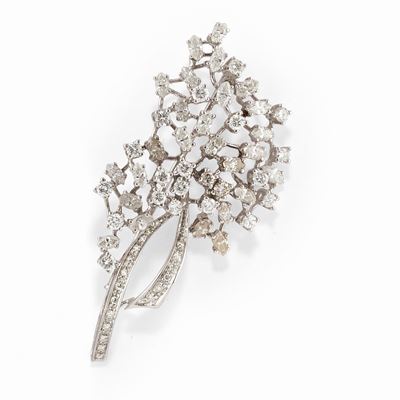 Spilla in oro bianco 18k con diamanti taglio brillante e navette