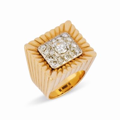 Anello in oro giallo 18k con diamante vecchio taglio, circa 1950